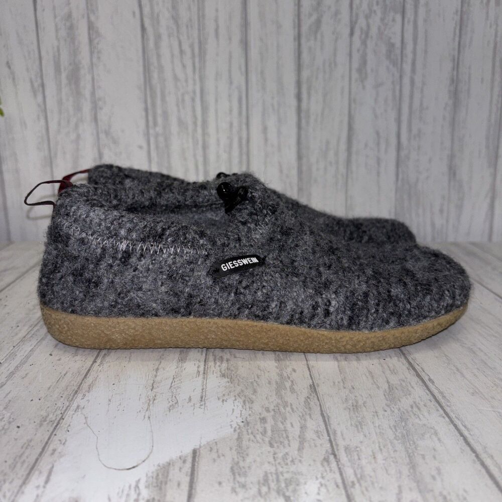 Womens Size 37 US 6 Giesswein Vent Slippers EUC